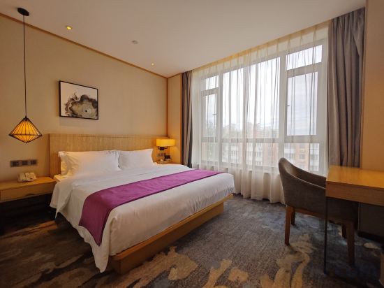 Puhua Hotel Room Type - Business Room (Double Bed)