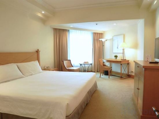 The Heritage Hotel Manila Room Type - Deluxe Room