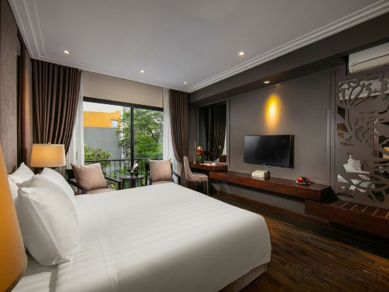 Ping Diamond Hotel Room Type - VIP Double Room With City View