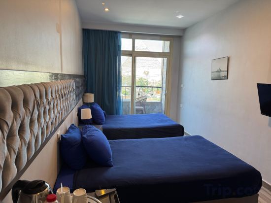 Pyramids View inn Bed & Breakfast Room Type - Panoramic Double Or Twin Room Pyramids And Sphinx View With Balcony Pyramids View inn Bed & Breakfast Room Type - Panoramic Double Or Twin Room Pyramids And Sphinx View With Balcony