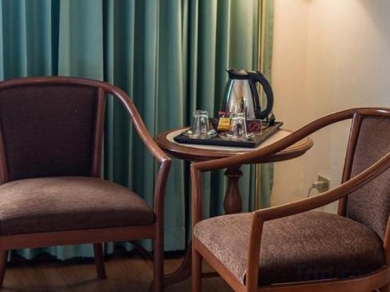 KP Grand Hotel Chanthaburi - Tap to explore photos
