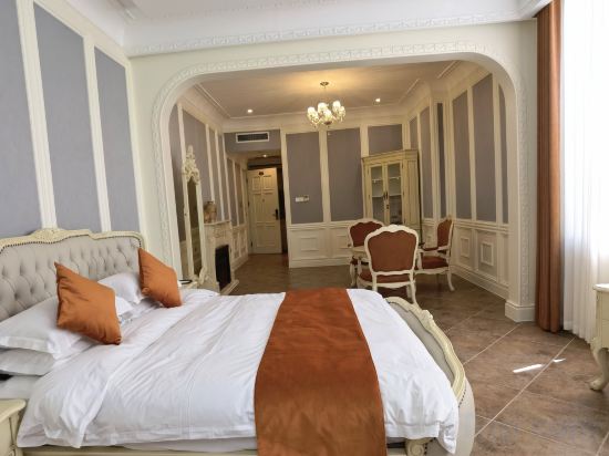 Chateau Changyu AFIP Room Type - Boutique Queen Room