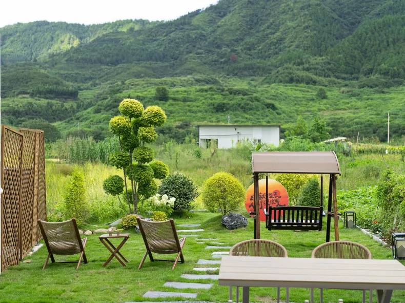 Floral Hotel Yunyin Xingchen Hotel (Wuyuan Huangling Scenic Area Branch)