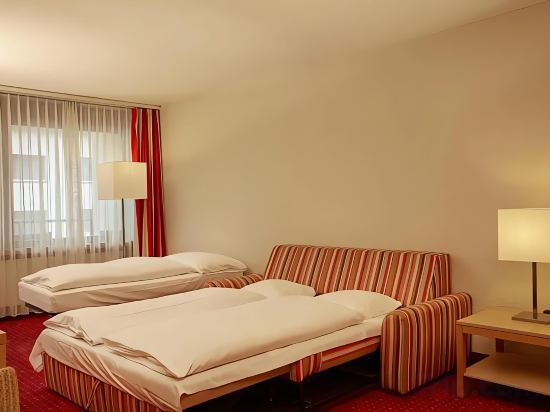 H+ Hotel & SPA Engelberg Room Type - Family Room (2 Adults + 1 Child)