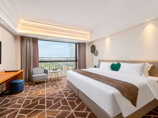 Park Lane Hotel Room Type - Honeymoon Deluxe