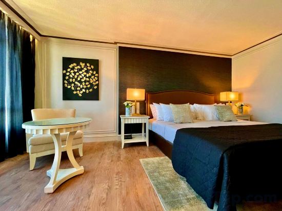 Grand Regal Hotel Davao Room Type - Deluxe Plus Room