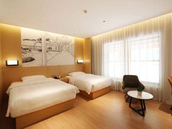 Eastern Garden Hotel Room Type - Deluxe Family Room
