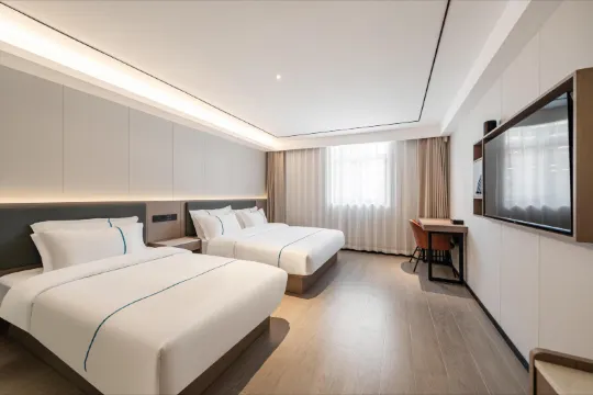 Home Inn Ease Hotel (Shanghai Hongqiao Hub Huaxin)