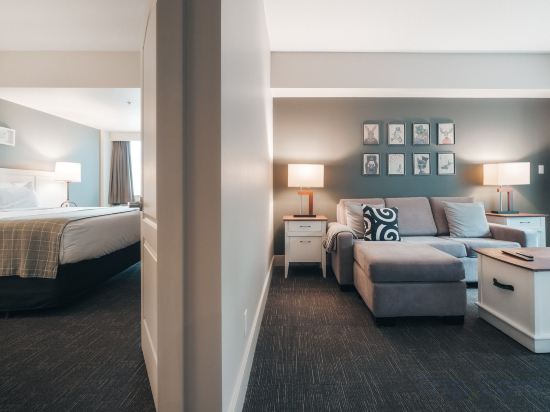 Summit Lodge Boutique Hotel Room Type - One Bedroom Suite