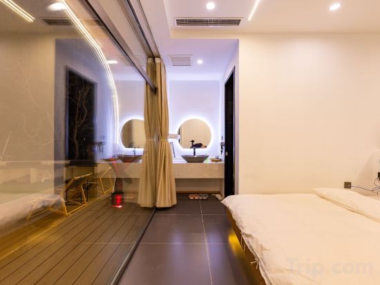 Enjoy Free Mountain and B&B