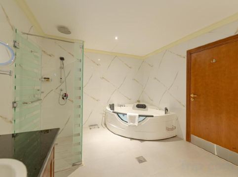 WA Hotel Room Type - Standard King Room
