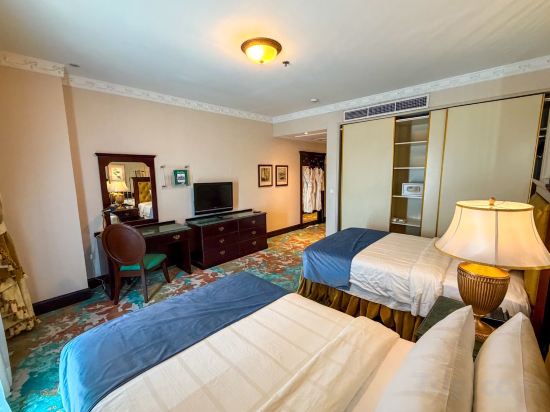 Habitat Hotel All Suites - Jeddah - Tap to explore photos