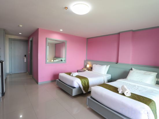 Convenient Grand Hotel Room Type - Superior Twin Room