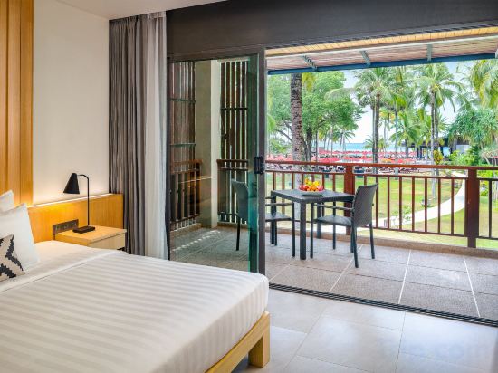 Ramada Resort by Wyndham Khao Lak Room Type - Deluxe King Oasis Room 