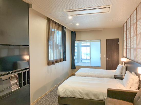 LiVEMAX Sakishima Cosmo Tower Hotel Room Type - Corner Twin Room