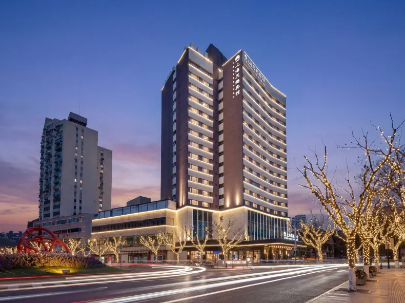 Swan Hotel Shanghai (Hongkou Football Stadium Branch)