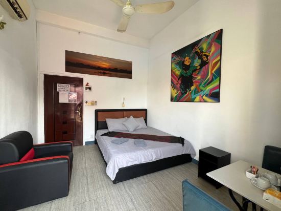 The Eighty8 PP Room Type - Double or Twin Room with Pool View