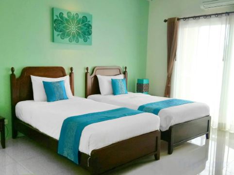 Krabi Front Bay Resort - Tap to explore photos