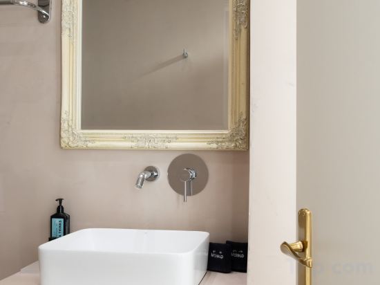 Athens Mansion Luxury Suites - Tap to explore photos