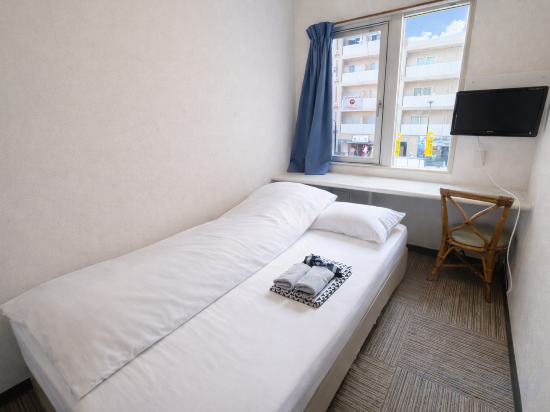 Sakura Hotel Jimbocho - Hostel Room Type - Semi-Double