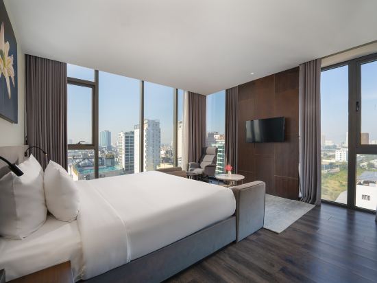 Everland Hotel Da Nang - Tap to explore photos
