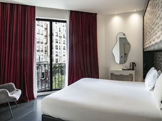 Hotel Vincci Via 66 Room Type - Vincci Room with Gran Via Views Hotel Vincci Via 66 Room Type - Vincci Room with Gran Via Views