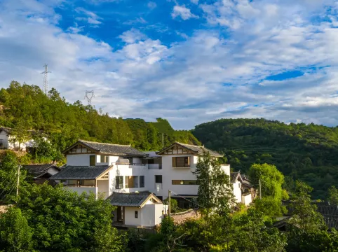 LUX* Tea Horse Road Sangushui