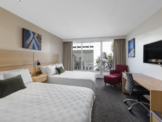 Crowne Plaza Hotel Queenstown Room Type - 2 Queen Standard