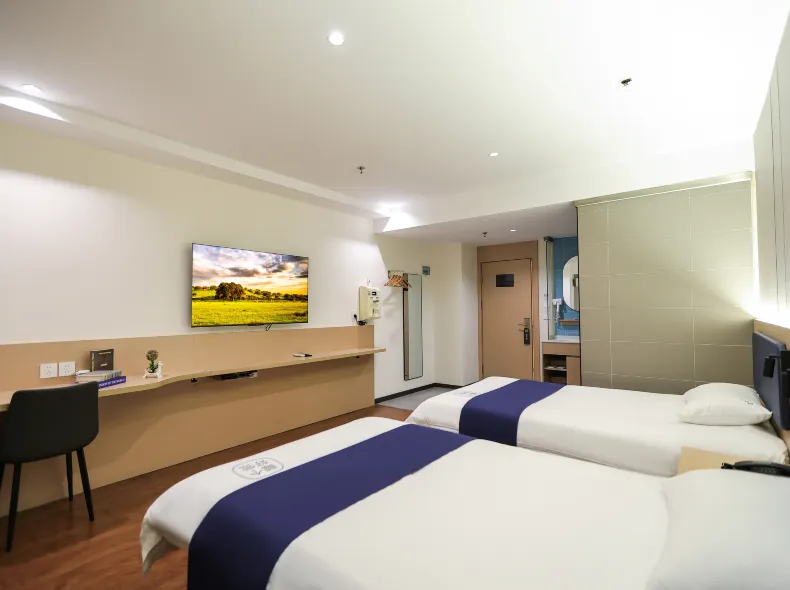 Eaka Hotel (Shijiazhuang Beiguo Mall, Jianshe Street)