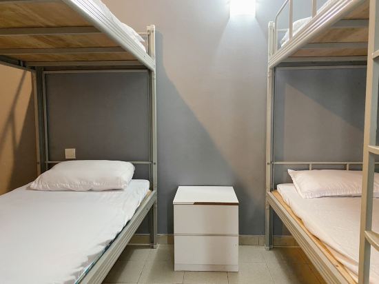 K HOTEL 12 Room Type - Six-Bedded Room with Bathroom