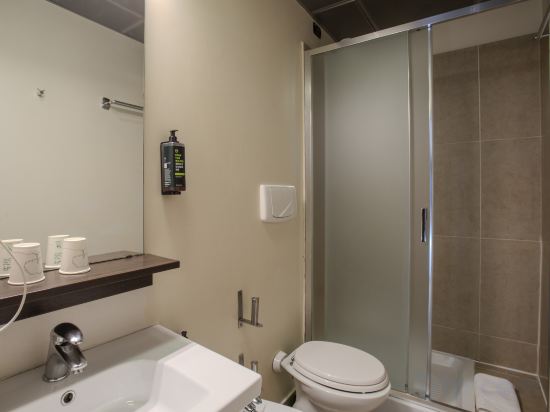 B&B Hotel Firenze Novoli Room Type - Triple Room