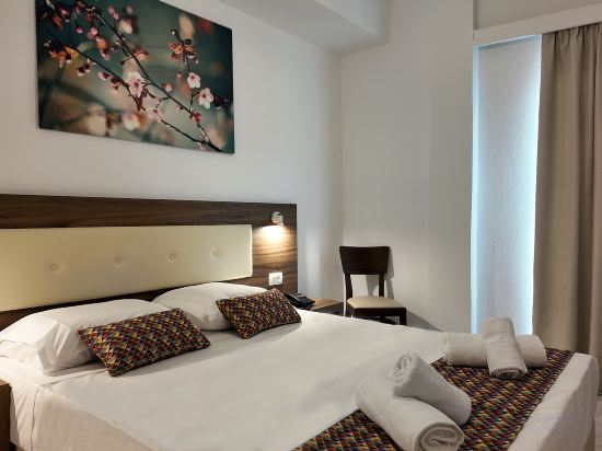 Santorini Hotel Room Type - Classic Double Or Twin Room With Partial Sea View