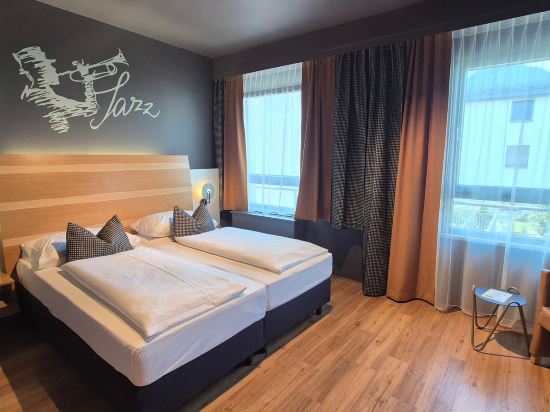 arte Hotel Wien Stadthalle Room Type - Deluxe Double Room Jazz arte Hotel Wien Stadthalle Room Type - Deluxe Double Room Jazz