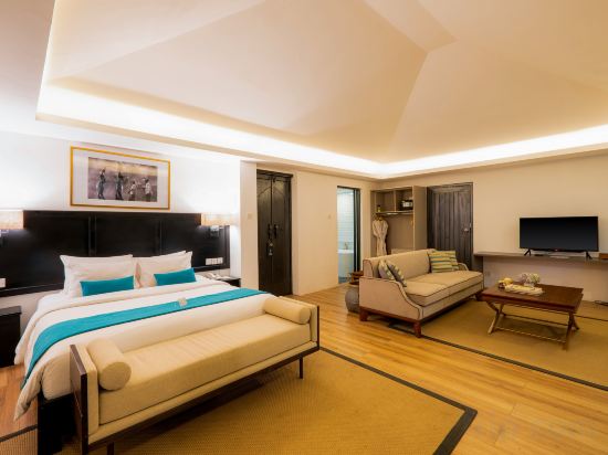 Handara Golf & Resort Bali Room Type - Premium Chalet Room King Bed