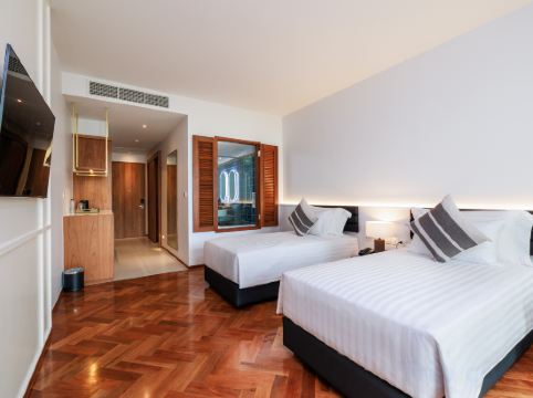 Patong Beach Hotel Room Type - Superior Twin-Accessible Room