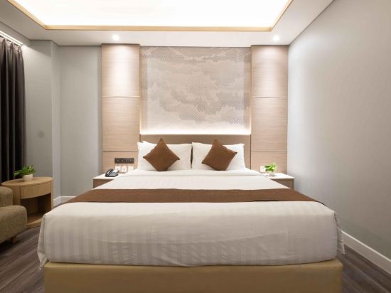 Orchardz Hotel Industri Room Type - Executive King