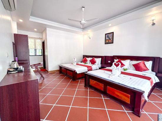 SoonNoeng Resort Room Type - Deluxe Queen Seaview Villa