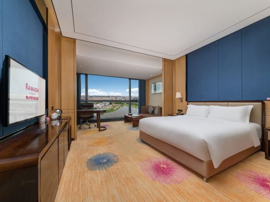 Ramada Foshan Nanhai Room Type - Business King Room