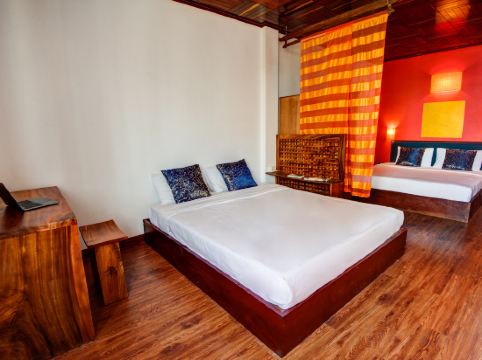 Mad Monkey Phnom Penh Room Type - Standard Twin Double