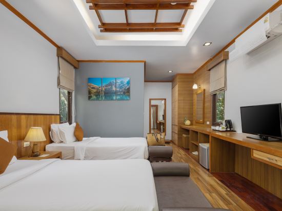 Phangan Bayshore Resort Room Type - Deluxe Cottage With Twin Bed