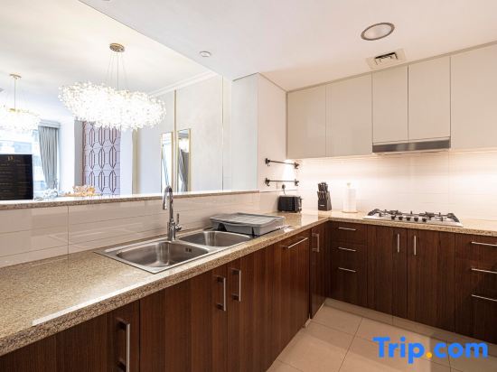 Magnificent | 2 BR | Stunning Burj Khalifa View