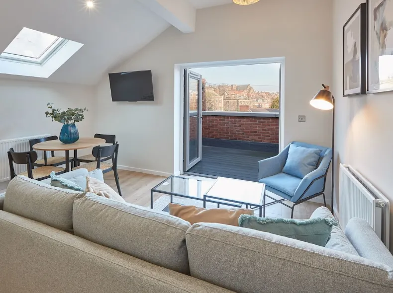 Host & Stay | Skyline Apartment