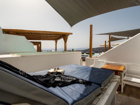 Amaze Suites - Tap to explore photos