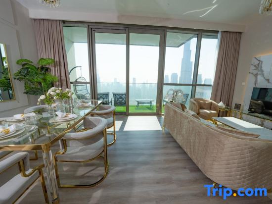 Magnificent |3+1 BR| Luxurious Burj Khalifa View