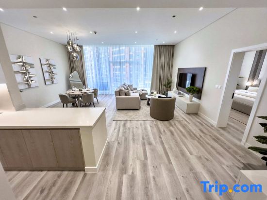 Luxury 1BR Suite with Direct Burj Al Arab View