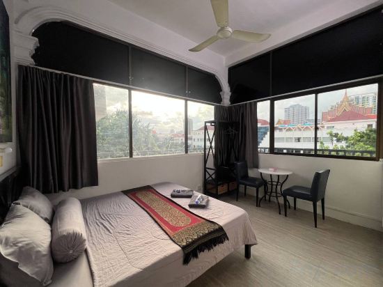 The Eighty8 PP Room Type - Double or Twin Room with City View The Eighty8 PP Room Type - Double or Twin Room with City View