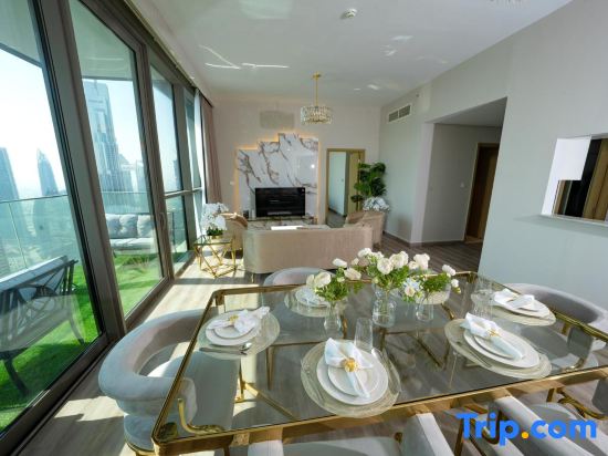 Magnificent |3+1 BR| Luxurious Burj Khalifa View