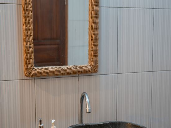Argasoka Bungalows - Tap to explore photos