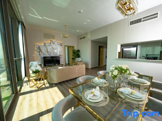 Magnificent |3+1 BR| Luxurious Burj Khalifa View