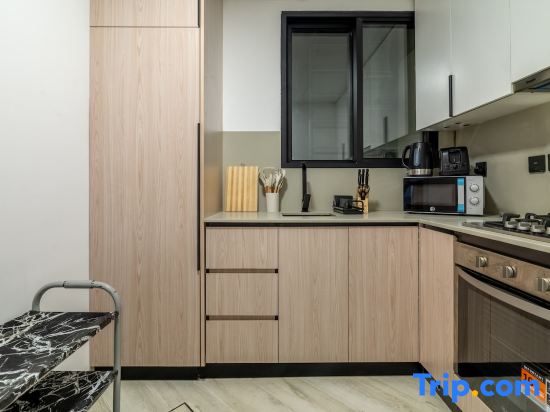 Modern 1-Bedroom Oasis in the Heart of JVC